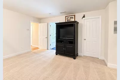 107 Mill St, Franklin, MA 02038 - Photo 17