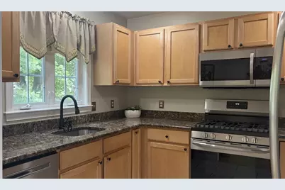 646 Bedford Street #B2, Whitman, MA 02382 - Photo 5