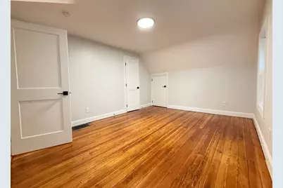 16 Willow Ave #3, Somerville, MA 02144 - Photo 3