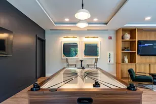 289 Walk Hill St, Boston, MA 02131 - Photo 11