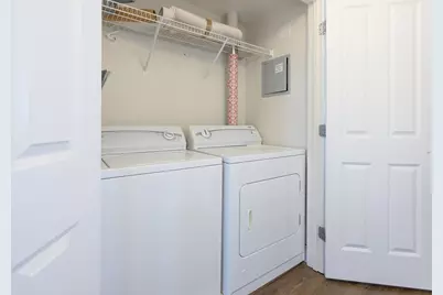 429 Border St #6, Boston, MA 02128 - Photo 17