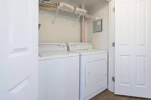 429 Border St, Boston, MA 02128 - Photo 17
