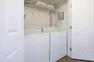 429 Border St, Boston, MA 02128 - Photo 15