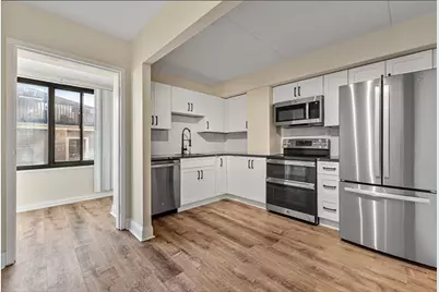 280 Harvard St #2D, Cambridge, MA 02139 - Photo 3