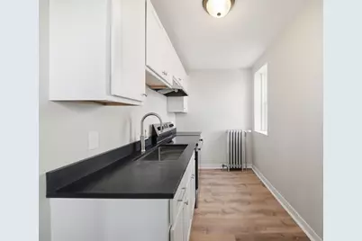 41 Richardson Ave #7, Wakefield, MA 01880 - Photo 3