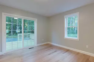 179 Brookline St, Pepperell, MA 01463 - Photo 7
