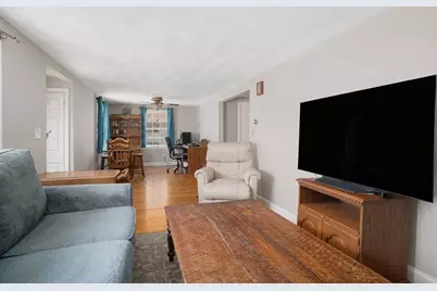 10 Sidney Ave, Swansea, MA 02777 - Photo 5