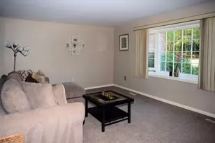 31 Frances Dr, Stoughton, MA 02072 - Photo 5