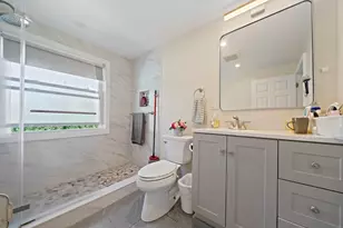 2 Cottage Cir, Somerville, MA 02144 - Photo 9