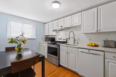 38 Westgate Rd #1, Boston, MA 02467 - Photo 3