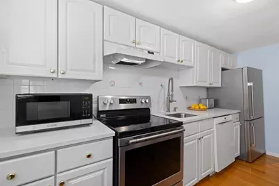 38 Westgate Rd #1, Boston, MA 02467 - Photo 5