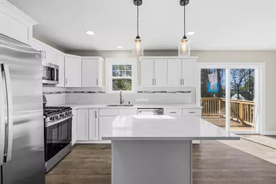 989 Bay Street, Fall River, MA 02724 - Photo 7