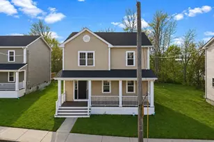 989 Bay St, Fall River, MA 02724 - Photo 3