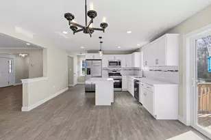 989 Bay St, Fall River, MA 02724 - Photo 9