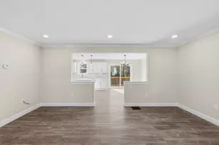 989 Bay St, Fall River, MA 02724 - Photo 15
