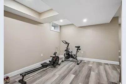 113 Pomona St, Revere, MA 02151 - Photo 29