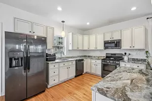 113 Pomona St, Revere, MA 02151 - Photo 9