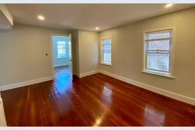 975 Chestnut St #2, Newton, MA 02464 - Photo 3