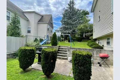 94 Walnut St #1, Belmont, MA 02144 - Photo 31