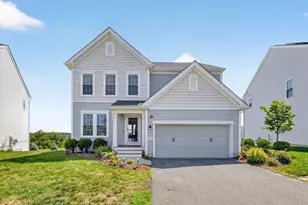 33 Poplar Ln, Hopkinton, MA 01748 - Photo 1