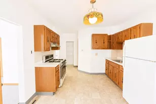 19 Bradford St, Everett, MA 02149 - Photo 9