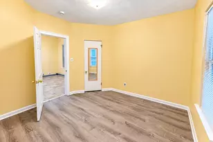 19 Bradford St, Everett, MA 02149 - Photo 15