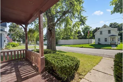 8 Park St, Oxford, MA 01540 - Photo 5