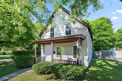 8 Park St, Oxford, MA 01540 - Photo 1