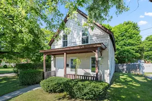 8 Park St, Oxford, MA 01540 - Photo 1