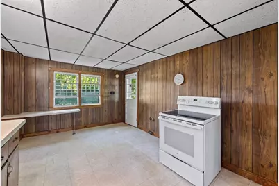 8 Park St, Oxford, MA 01540 - Photo 19