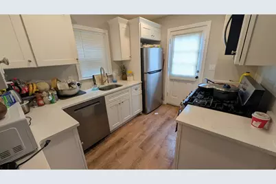 22 Walnut St, Revere, MA 02151 - Photo 7