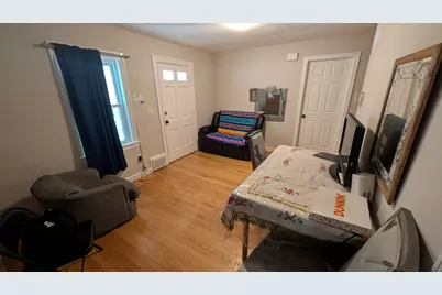 22 Walnut St, Revere, MA 02151 - Photo 5