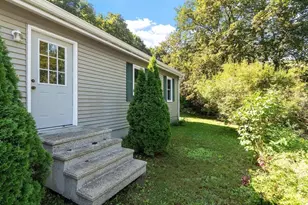 56 Bliss St, Athol, MA 01331 - Photo 7