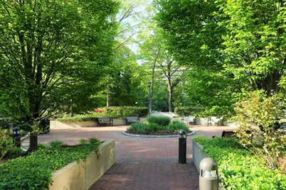 2 Hawthorne Pl #10K, Boston, MA 02114 - Photo 21