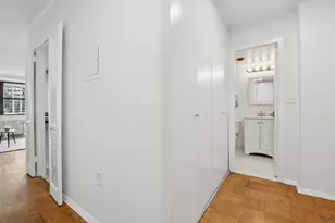 2 Hawthorne Pl, Boston, MA 02114 - Photo 11