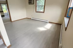 11 Dineen St, Springfield, MA 01104 - Photo 9