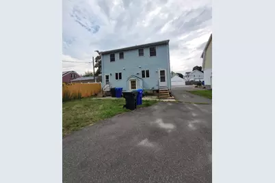 11 Dineen St #1, Springfield, MA 01104 - Photo 5