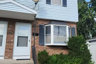 11 Dineen St, Springfield, MA 01104 - Photo 3