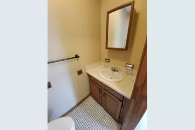 11 Dineen St #1, Springfield, MA 01104 - Photo 17