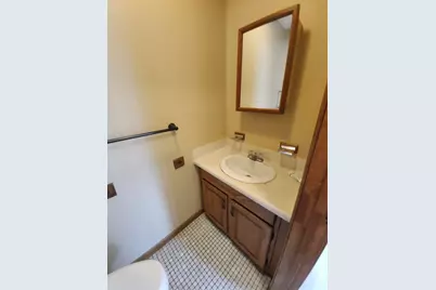 11 Dineen St #1, Springfield, MA 01104 - Photo 17