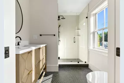 287 Merrimac St, Newburyport, MA 01950 - Photo 37