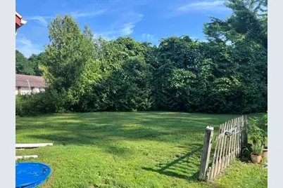 83 Lamb St, South Hadley, MA 01075 - Photo 23