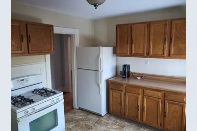 83 Lamb St, South Hadley, MA 01075 - Photo 11