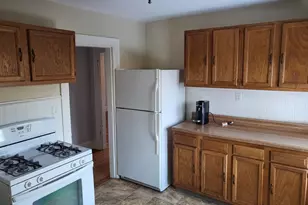 83 Lamb St, South Hadley, MA 01075 - Photo 11