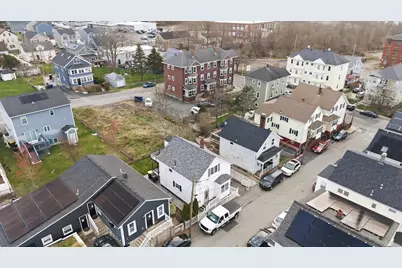 31 Sachem St, Fall River, MA 02724 - Photo 9