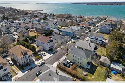 58 Oaklawn St, New Bedford, MA 02744 - Photo 3