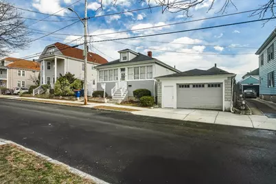 58 Oaklawn St, New Bedford, MA 02744 - Photo 1