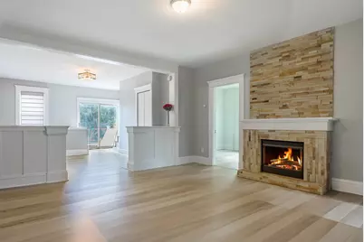 58 Oaklawn St, New Bedford, MA 02744 - Photo 5