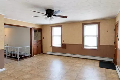 34 Everett St, Fall River, MA 02723 - Photo 3