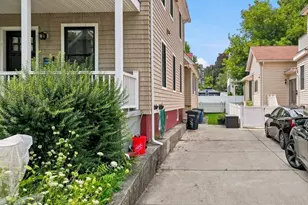 29 Elmwood St, Somerville, MA 02144 - Photo 33